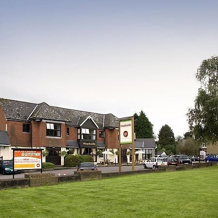 Premier Inn Epsom South Exterior photo